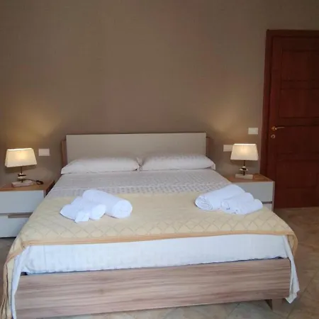 Lejlighed Tra Mare E Collina