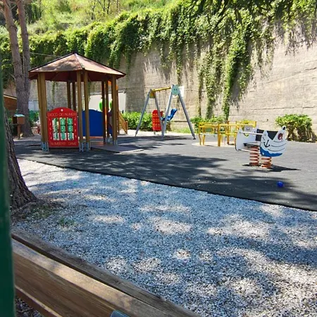 Tra Mare E Collina * Condro