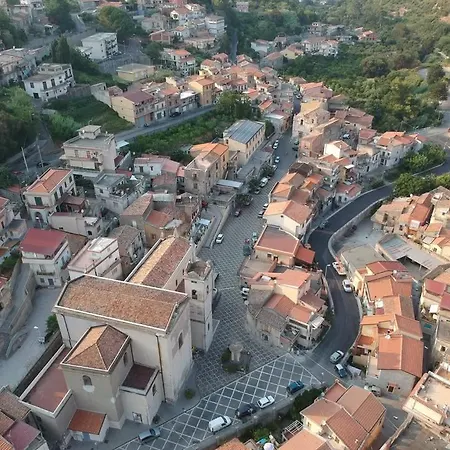 Lejlighed Tra Mare E Collina Condro