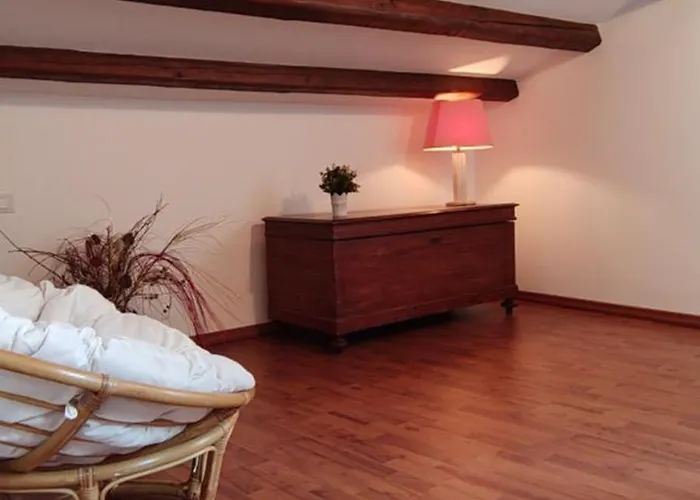 Tra Mare E Collina *