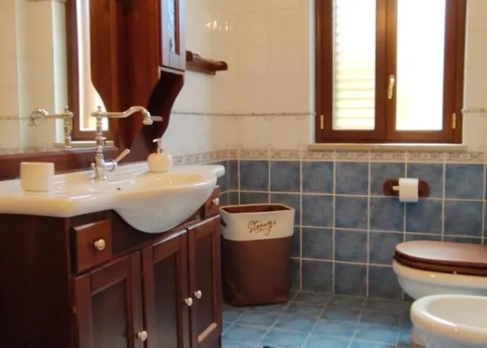 Tra Mare E Collina * Condro