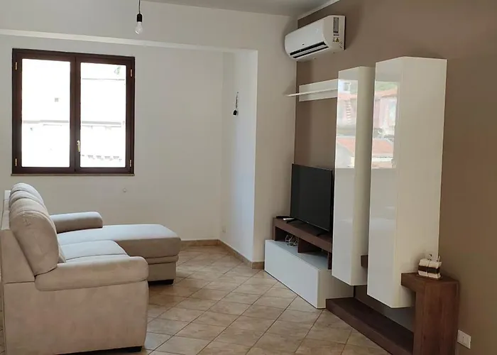 Tra Mare E Collina * Condro