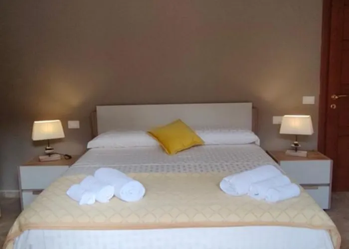 Tra Mare E Collina * Condro