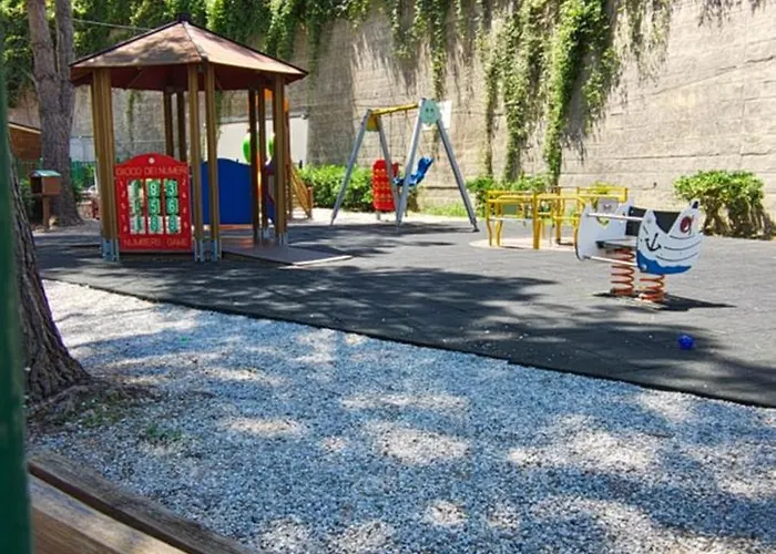 Tra Mare E Collina * Condro