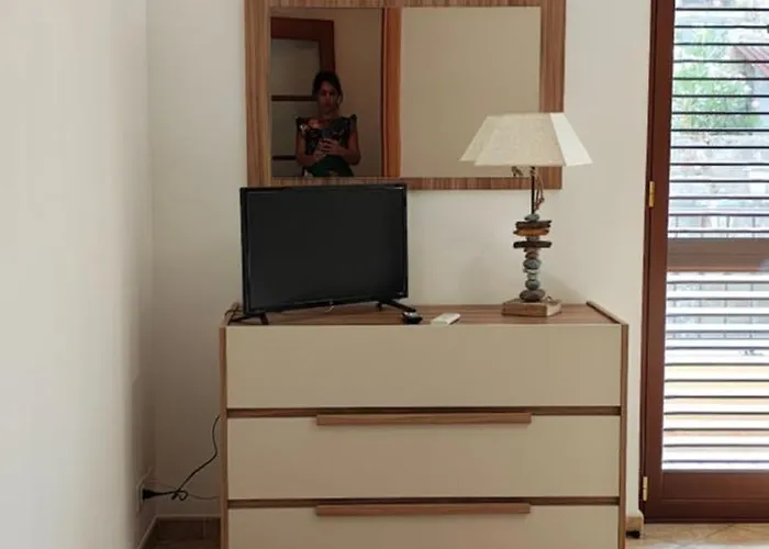 Tra Mare E Collina Appartamento Condro